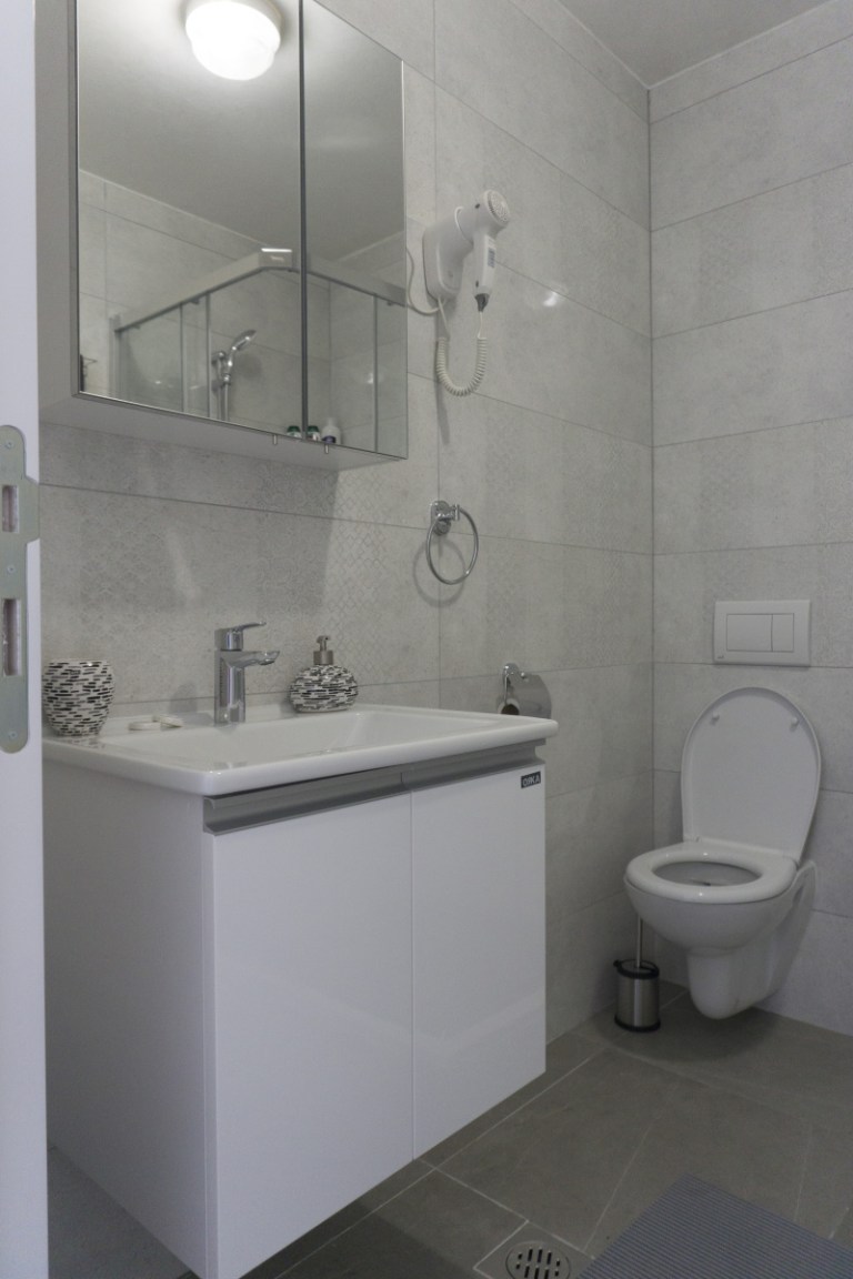 APARTMAN NOĆ I DAN_19