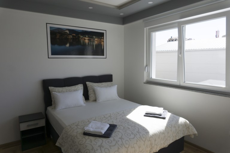 APARTMAN NOĆ I DAN_37